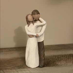 Willow Tree Loving Couple Sculpture in Cream and Brown